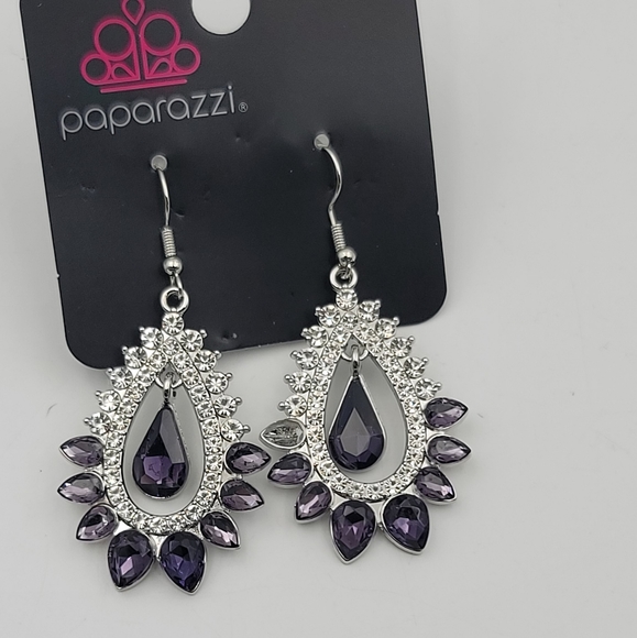 Paparazzi Boss Brilliance Purple earring - Picture 3 of 3